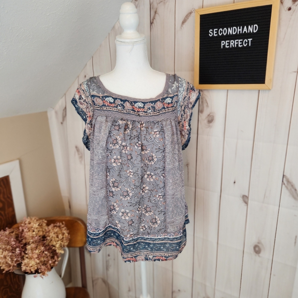 Knox Rose Flutter Sleeve Top